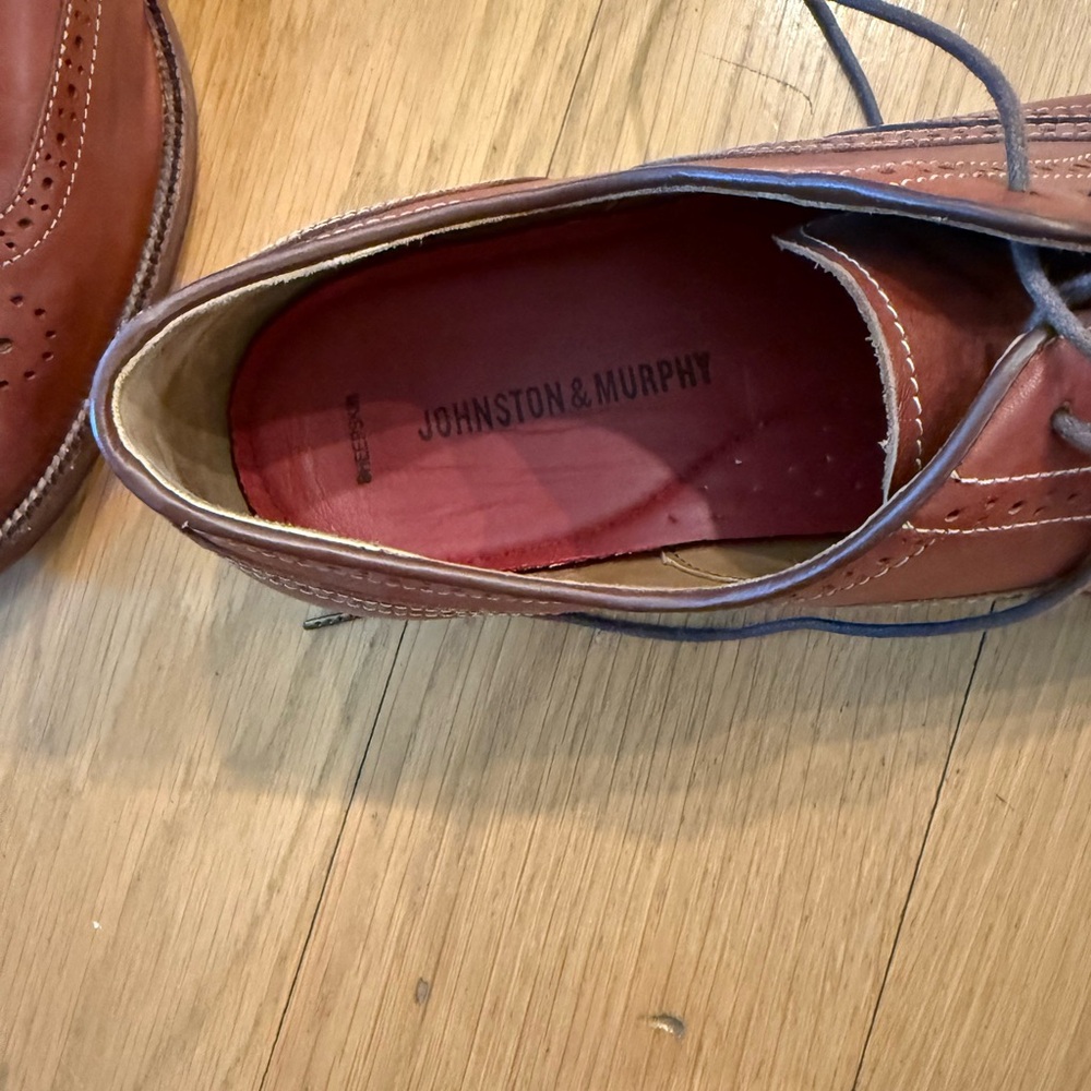 Men's Brown Leather Wingtip Shoes - Picture 5 of 6